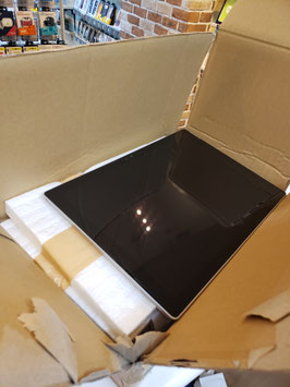 博多から送って頂いたSurface PRO4