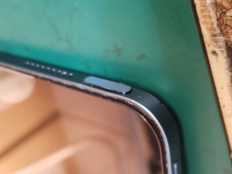 電源オンオフの動作確認中のiPad Air 5