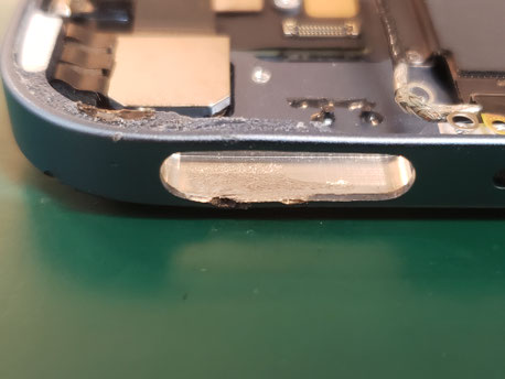 iPad air 5のスリープボタン取り付け箇所の修正したところ