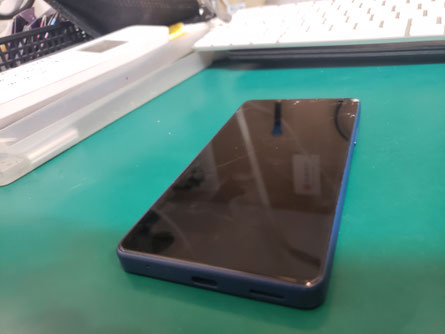 落下原因でXPERIA Ace3が表示もせず使えなくなった
