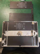 iPadに新品バッテリー取付