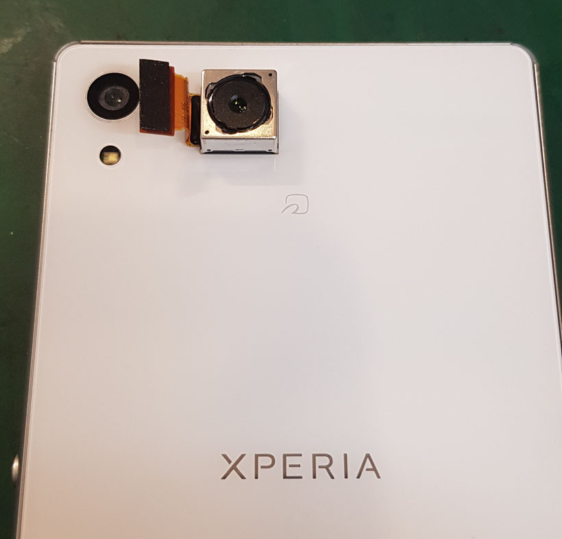 XPERIA Z4バックカメラ修理